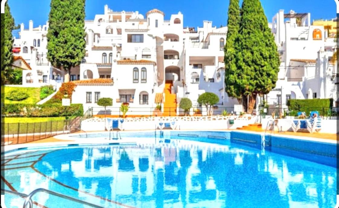 Apartamento Pueblo Evita Appartement Benalmádena Buitenkant foto
